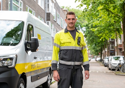 Monteur bij Stedin-bus