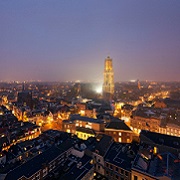 Luchtfoto van Utrecht in het avondlicht