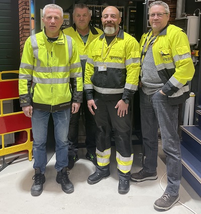 Omid met collega's