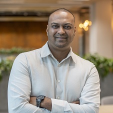 Recruiter Rikash Bhageloe